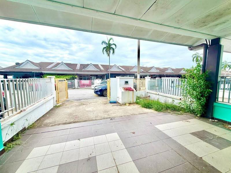 1-storey Terraced House for Sale in Bandar Putera 2 (Klang) - Hairi Halim - PropertyGuru.com.my