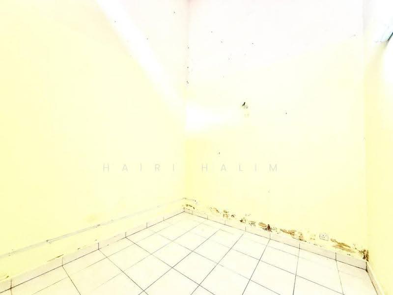 1-storey Terraced House for Sale in Bandar Putera 2 (Klang) - Hairi Halim - PropertyGuru.com.my