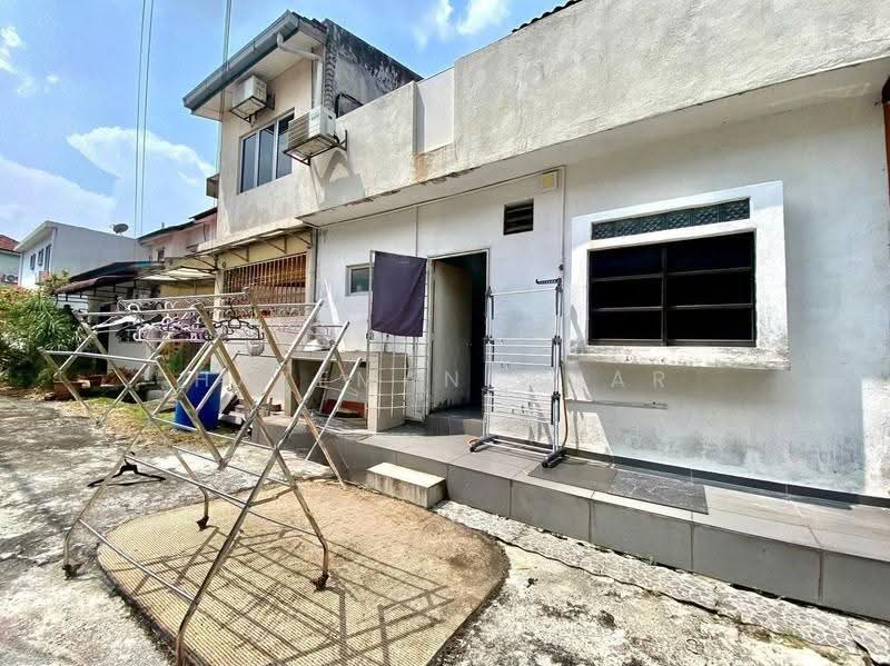 Rumah Teres 2-Tingkat untuk Dijual di Bandar Baru Bangi (Selangor) - Hazeman Omar - Exterior - PropertyGuru.com.my