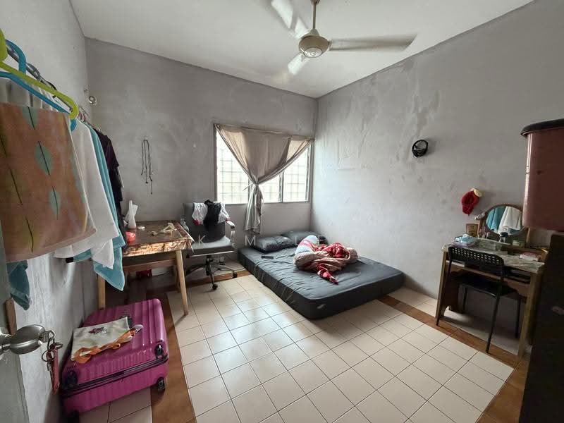 Flat for Sale at Glen Court - Kim Lee - PropertyGuru.com.my