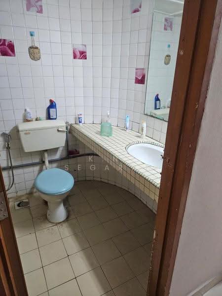 Apartment for Rent at Apartment Cuepacs - K.N. Segaran - Bathroom - PropertyGuru.com.my