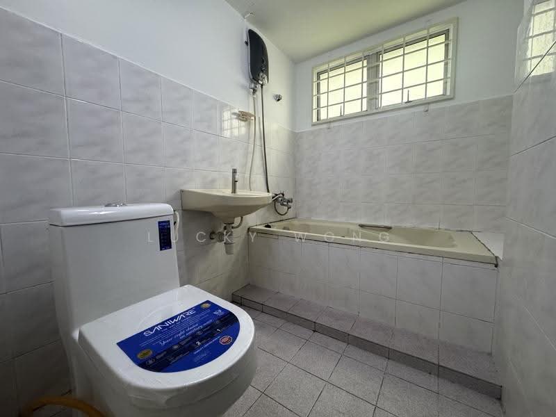Condominium for Sale at Endah Ria - Lucky Wong - Bathroom - PropertyGuru.com.my