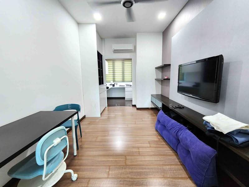 Rumah Teres 3-Tingkat untuk Disewa di Lake Fields (Sungai Besi) - Edmund Lee - Living Room - PropertyGuru.com.my