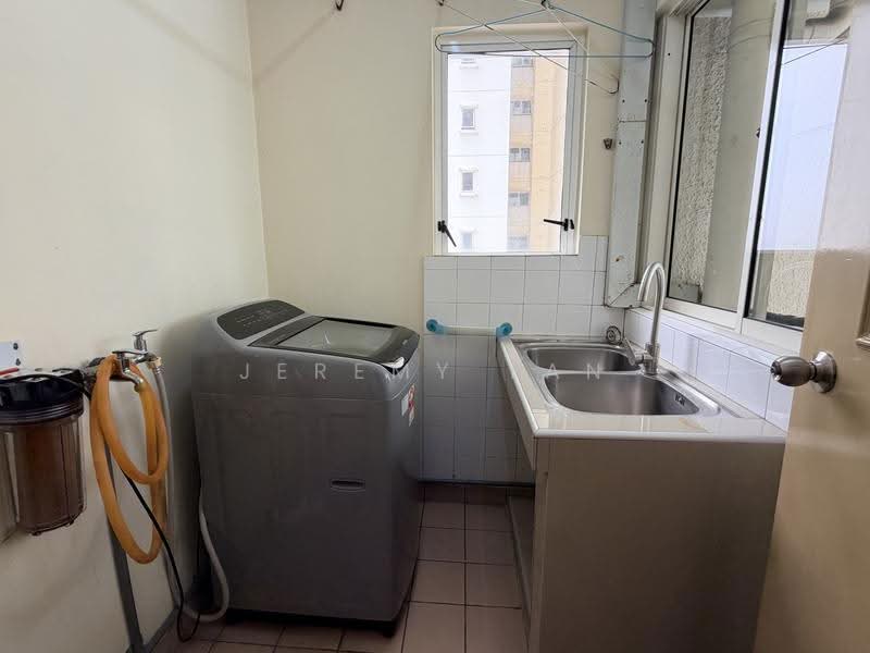 Kondominium untuk Dijual di Mont Kiara Bayu - Jeremy Tan - Laundry Room - PropertyGuru.com.my