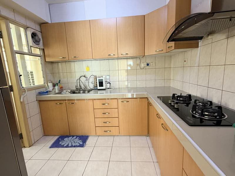 Kondominium untuk Dijual di Mont Kiara Bayu - Jeremy Tan - Kitchen - PropertyGuru.com.my