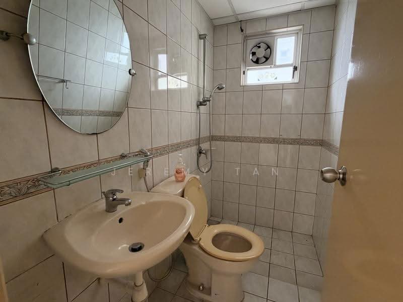 Kondominium untuk Dijual di Mont Kiara Bayu - Jeremy Tan - Bathroom - PropertyGuru.com.my