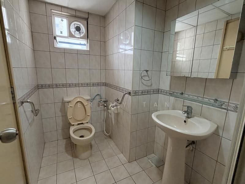 Kondominium untuk Dijual di Mont Kiara Bayu - Jeremy Tan - Bathroom - PropertyGuru.com.my
