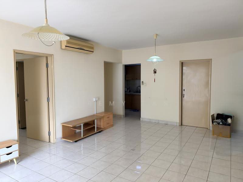 Kondominium untuk Dijual di Mont Kiara Bayu - Jeremy Tan - Living Room - PropertyGuru.com.my