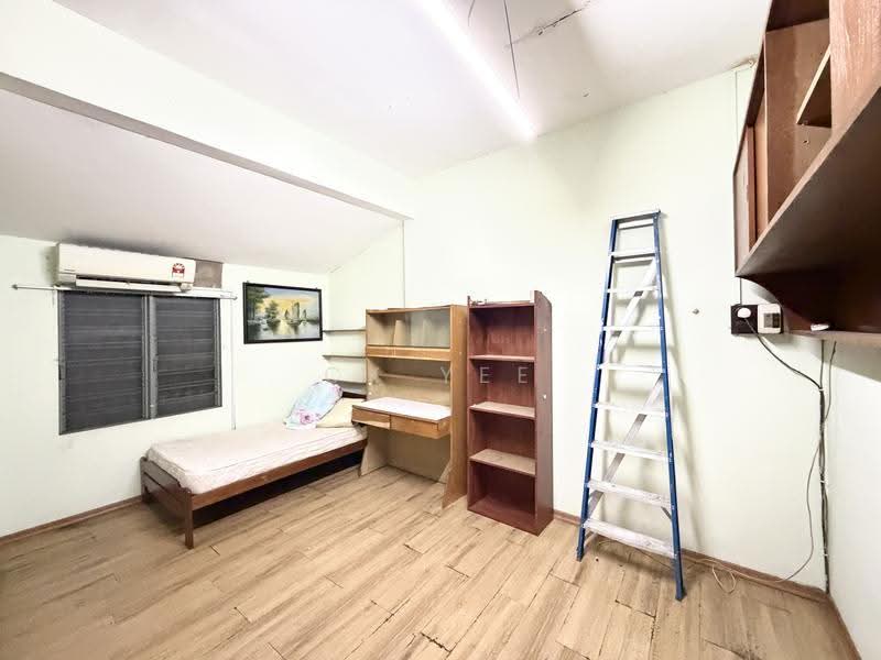 Rumah Teres untuk Dijual di Taman Midah (Cheras) - CK Yee - Bedroom - PropertyGuru.com.my