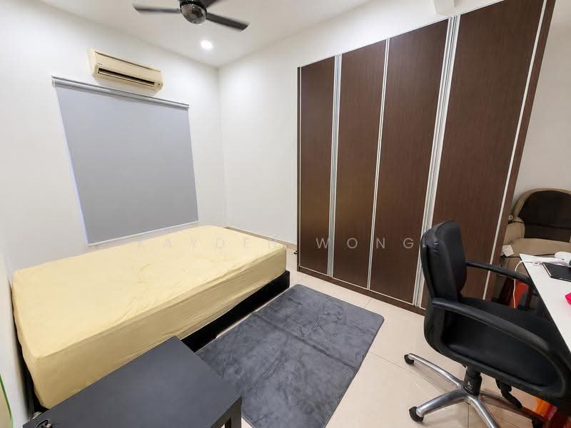 2-storey Terraced House for Sale in Lestari Putra (Seri Kembangan) - Kayden Wong - Bedroom - PropertyGuru.com.my