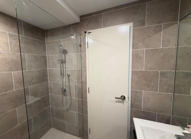 Kediaman Servis untuk Disewa di Residensi Estetik 8 (Est8) - Jack Chan - Bathroom - PropertyGuru.com.my