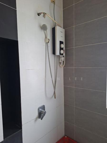 Semi-Detached House for Rent in Eco Majestic (Semenyih) - Jesslyn Lee - Bathroom - PropertyGuru.com.my