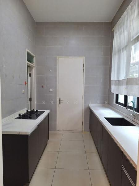 Semi-Detached House for Rent in Eco Majestic (Semenyih) - Jesslyn Lee - Kitchen - PropertyGuru.com.my