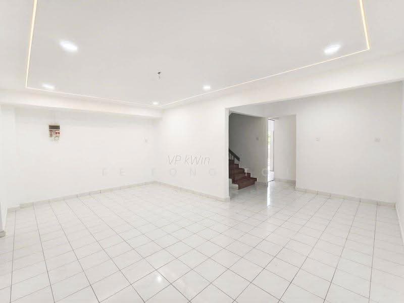 Rumah Teres 2-Tingkat untuk Dijual di Bandar Selesa Jaya (Skudai) - Ee Fong Toh - Living Room - PropertyGuru.com.my