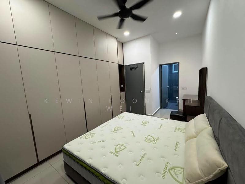 Apartment for Rent at Kalista 2 - Kewin Poon Kah Wei - Bedroom - PropertyGuru.com.my