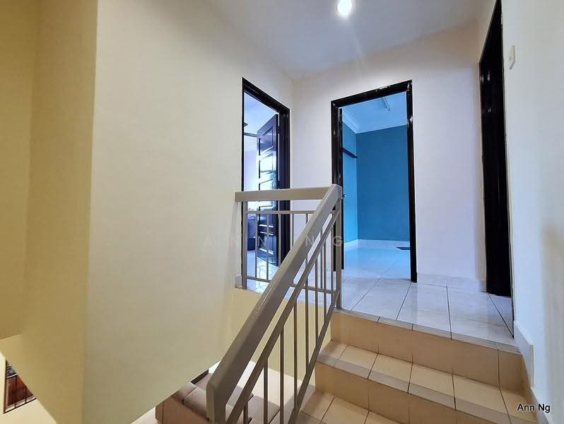 Terraced House for Sale in Bandar Botanic (Klang) - Ann Ng - Staircase - PropertyGuru.com.my