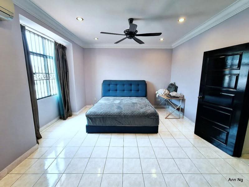 Terraced House for Sale in Bandar Botanic (Klang) - Ann Ng - Master Bedroom - PropertyGuru.com.my