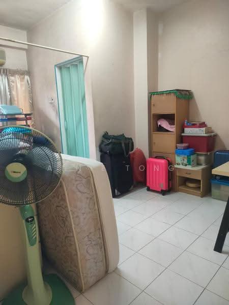 Flat for Sale at Lembah Maju Flat (RP1 RP2 RP3 RP4) - Annie Tong - Interior - PropertyGuru.com.my
