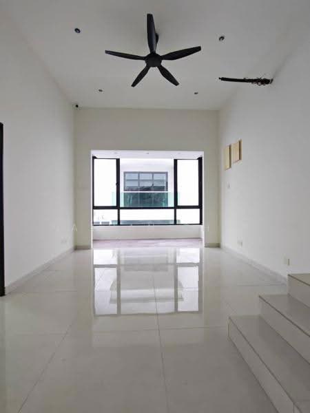 Rumah Berkembar untuk Dijual di Setia Tropika (Johor Bahru) - Nathan Chan - Living Room - PropertyGuru.com.my