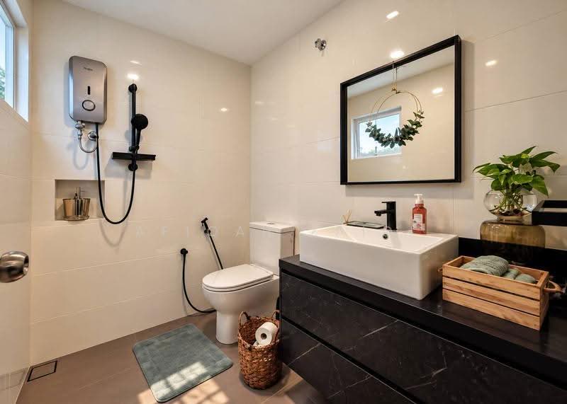 Rumah Teres 2-Tingkat untuk Dijual di Taman Seputeh (Seputeh) - Afiqah zaidi - Bathroom - PropertyGuru.com.my