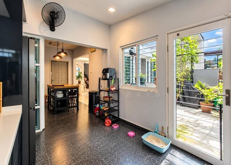 Rumah Teres 2-Tingkat untuk Dijual di Taman Seputeh (Seputeh) - Afiqah zaidi - Kitchen - PropertyGuru.com.my