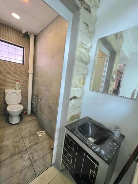Factory for Rent in Johor Bahru (Johor) - David Ong - Bathroom - PropertyGuru.com.my