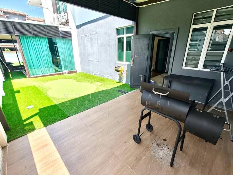 Bungalow House for Sale in Kuala Selangor (Selangor) - Mohd Aizat Saiful Bahri - Exterior - PropertyGuru.com.my