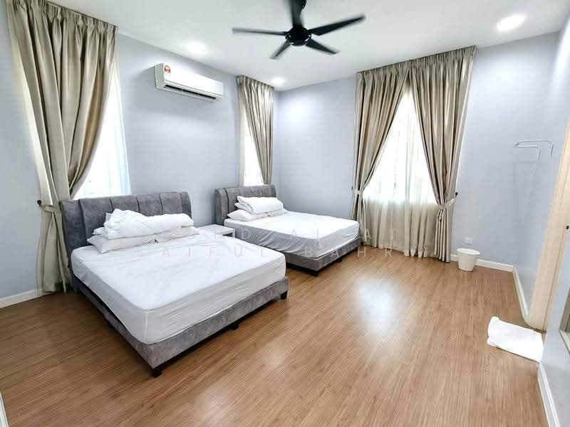 Bungalow House for Sale in Kuala Selangor (Selangor) - Mohd Aizat Saiful Bahri - Bedroom - PropertyGuru.com.my
