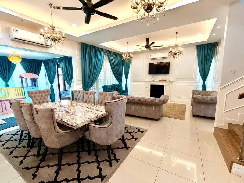 Bungalow House for Sale in Kuala Selangor (Selangor) - Mohd Aizat Saiful Bahri - Living Room - PropertyGuru.com.my