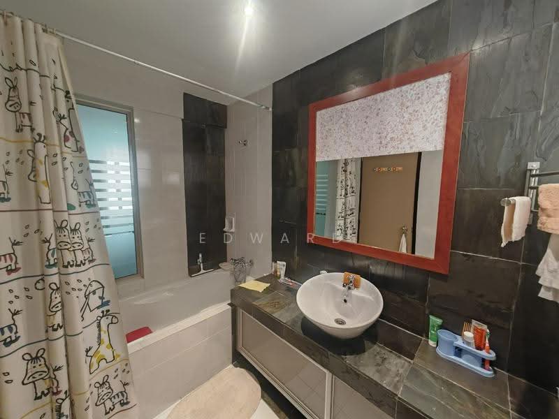 Service Residence for Sale at Ritze Perdana 1 - Edward Chai - Bathroom - PropertyGuru.com.my