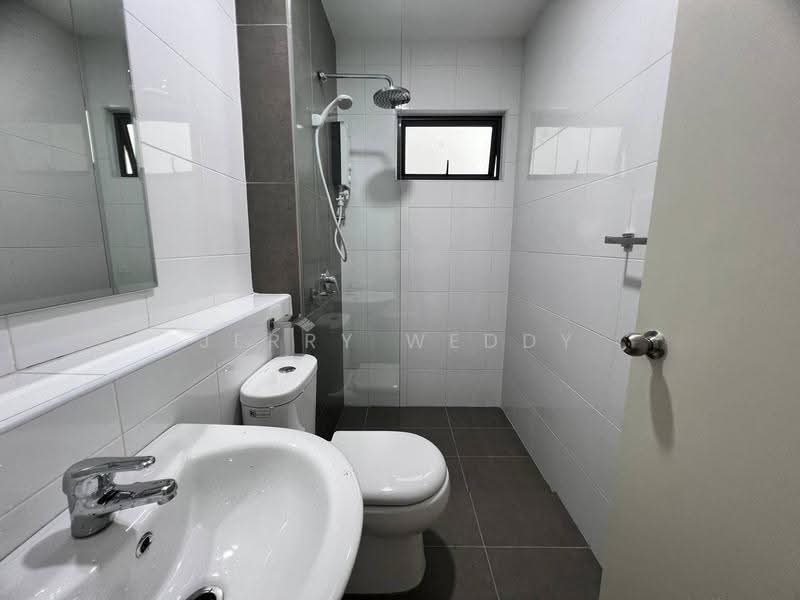 Condominium for Rent at Kingfisher Inanam Condominium - Jerry Weddy - Bathroom - PropertyGuru.com.my