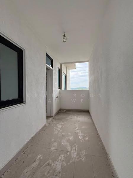 Kondominium untuk Dijual di Sky Condominium (Skyz Residence) - Kewin Poon Kah Wei - Balcony - PropertyGuru.com.my