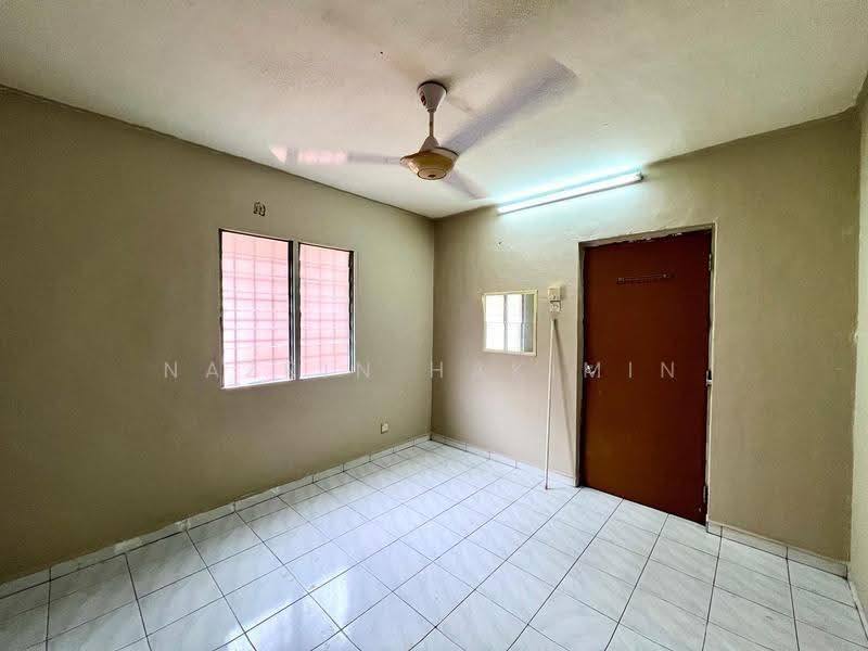 Flat for Sale at Lestari Apartment - Nazrin Hakimin - Interior - PropertyGuru.com.my