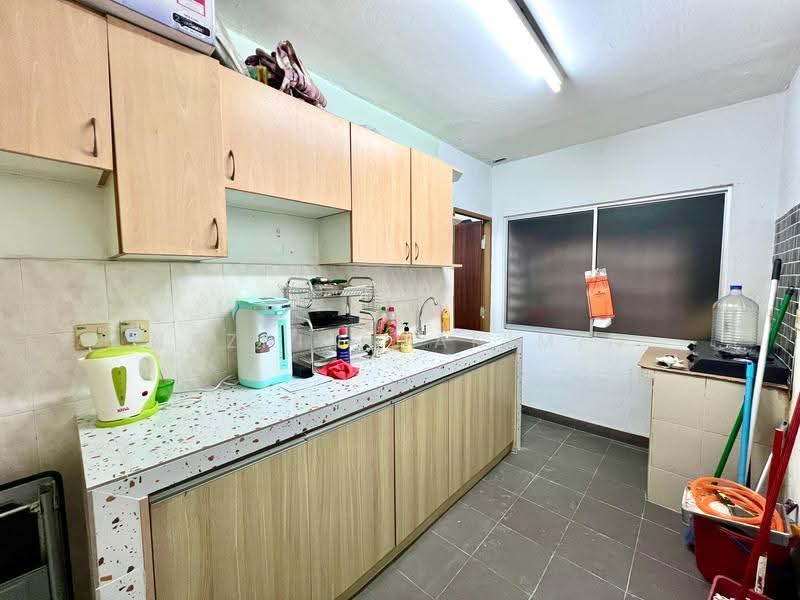 Flat for Sale at Lestari Apartment - Nazrin Hakimin - Kitchen - PropertyGuru.com.my