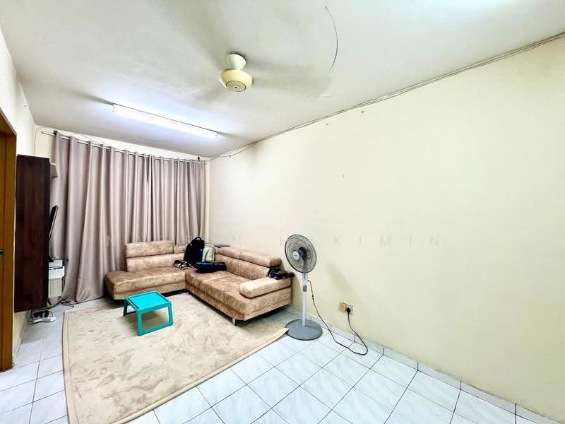 Flat for Sale at Lestari Apartment - Nazrin Hakimin - Living Room - PropertyGuru.com.my