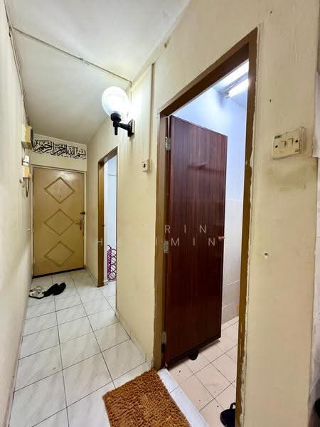 Flat for Sale at Lestari Apartment - Nazrin Hakimin - Corridor - PropertyGuru.com.my