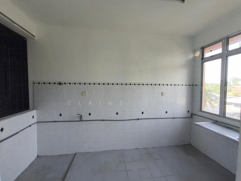 Condominium for Sale at Azuria Condominium - Elaine Ooi - Kitchen - PropertyGuru.com.my