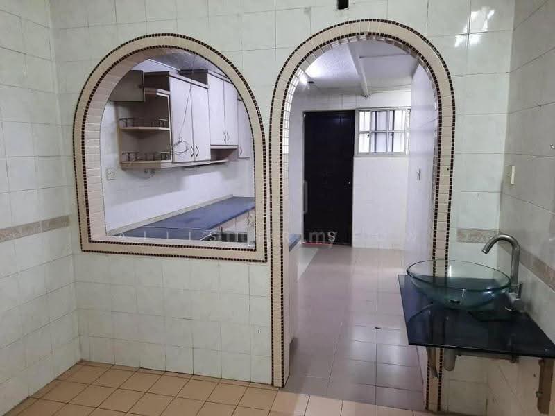 2-storey Terraced House for Rent in Kota Kemuning (Shah Alam) - Allister Seow - Kitchen - PropertyGuru.com.my