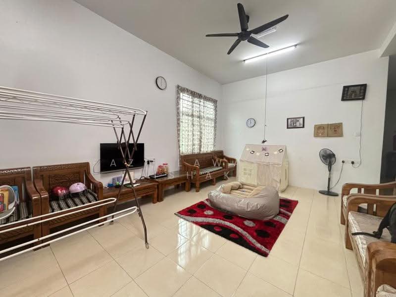 Semi-Detached House for Sale in Kuantan (Pahang) - Fazielawatie Ishak - Living Room - PropertyGuru.com.my