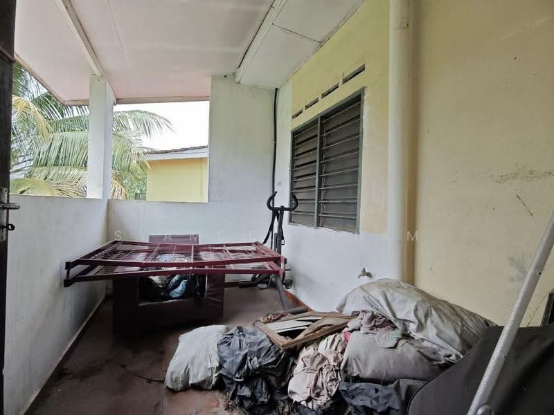 2-storey Terraced House for Sale in Telok Panglima Garang (Selangor) - Syamsul Ilham - Balcony - PropertyGuru.com.my
