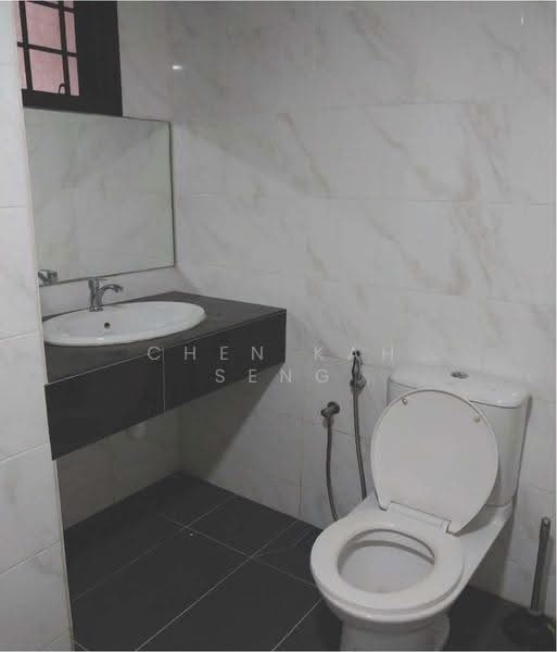 Condominium for Rent at Vista Damai - Chen Kah Seng - Bathroom - PropertyGuru.com.my