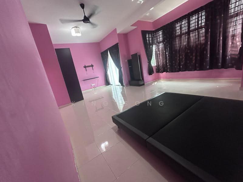 Rumah Berkembar untuk Dijual di Taman Rembia Perkasa (Rembia) - King Song - Living Room - PropertyGuru.com.my