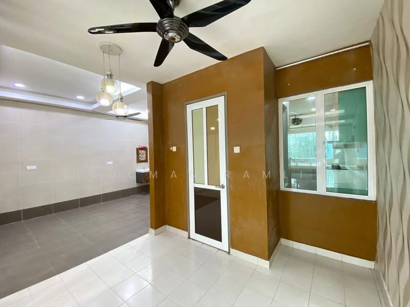 Rumah Teres 2-Tingkat untuk Dijual di Bandar Tun Hussein Onn (Cheras) - Luqman Ramli - Interior - PropertyGuru.com.my