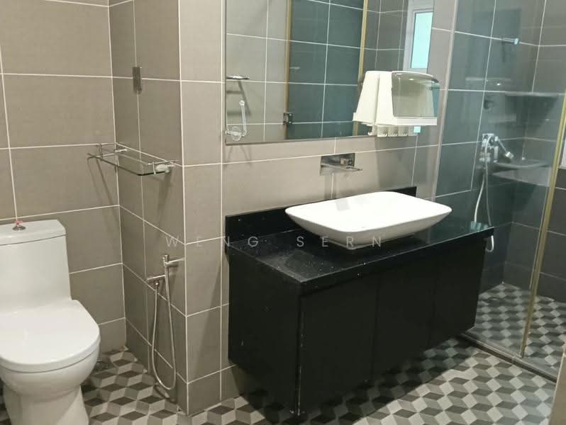 Kediaman Servis untuk Disewa di Summerton - Weng Sern - Bathroom - PropertyGuru.com.my