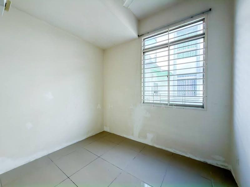 Rumah Berkembar untuk Dijual di Bandar Saujana Putra (Tanjong Duabelas) - Izzah Alias - Interior - PropertyGuru.com.my