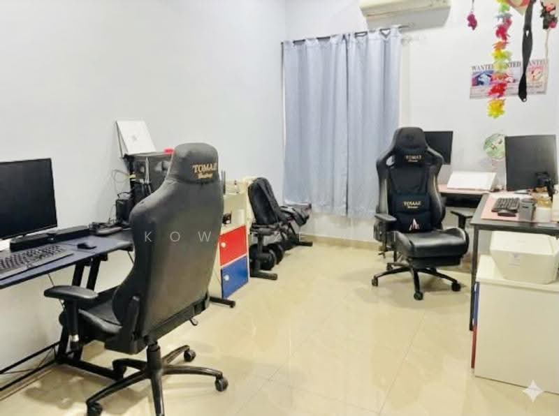 2-storey Terraced House for Sale in Taman Universiti Indah (Seri Kembangan) - Kow Tze Fui - Study - PropertyGuru.com.my