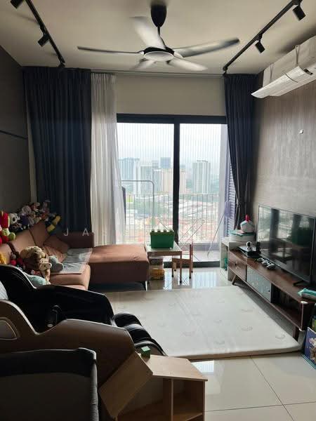 Kediaman Servis untuk Disewa di The Era @ Duta North - Jason Chen - Living Room - PropertyGuru.com.my