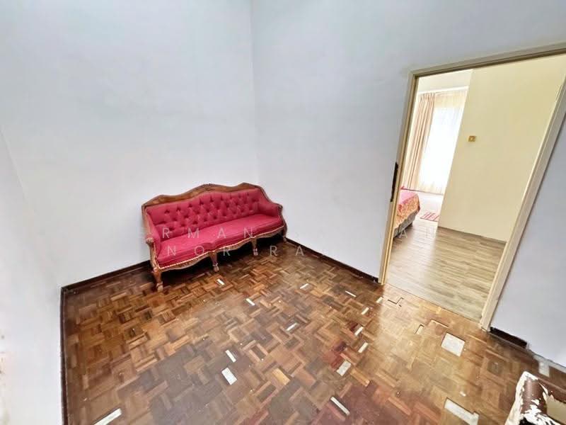 2-storey Terraced House for Sale in Seksyen 8 (Bangi) - Herman Sazwan Nor Rahim - Family Area - PropertyGuru.com.my