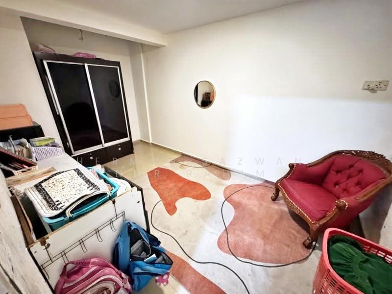 2-storey Terraced House for Sale in Seksyen 8 (Bangi) - Herman Sazwan Nor Rahim - Bedroom - PropertyGuru.com.my