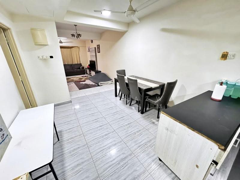 2-storey Terraced House for Sale in Seksyen 8 (Bangi) - Herman Sazwan Nor Rahim - Dining Room - PropertyGuru.com.my